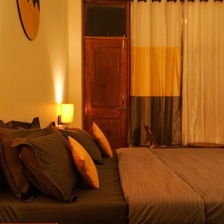 Firefly Hostel Manāli Exteriér fotografie