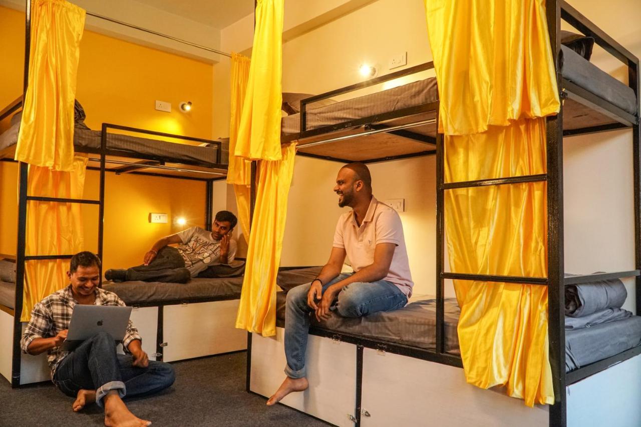 Firefly Hostel Manāli Exteriér fotografie